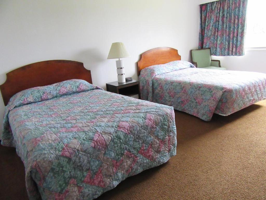 Providence Place Inn Порт-Харди Экстерьер фото